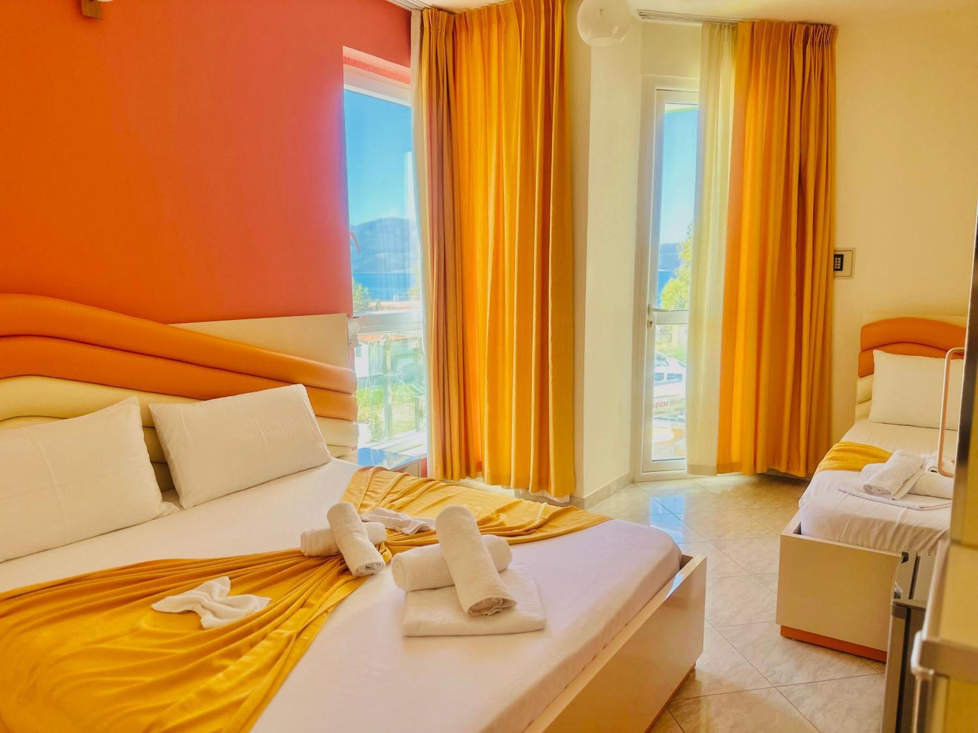 Hotel Garden Радиме Екстер'єр фото